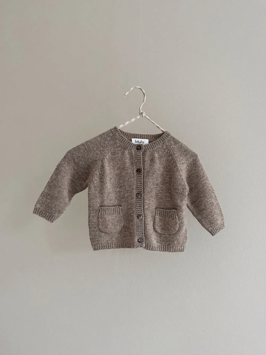 Bobbie cardigan toast (baby)