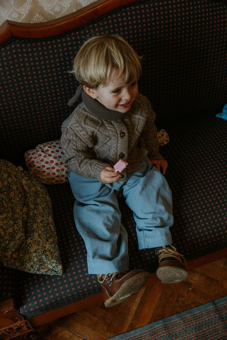 Frankie pants space