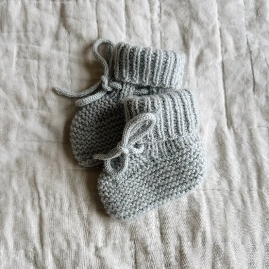 Lalaby knitted Alpha shoes for babies in bluey light blue cashmere