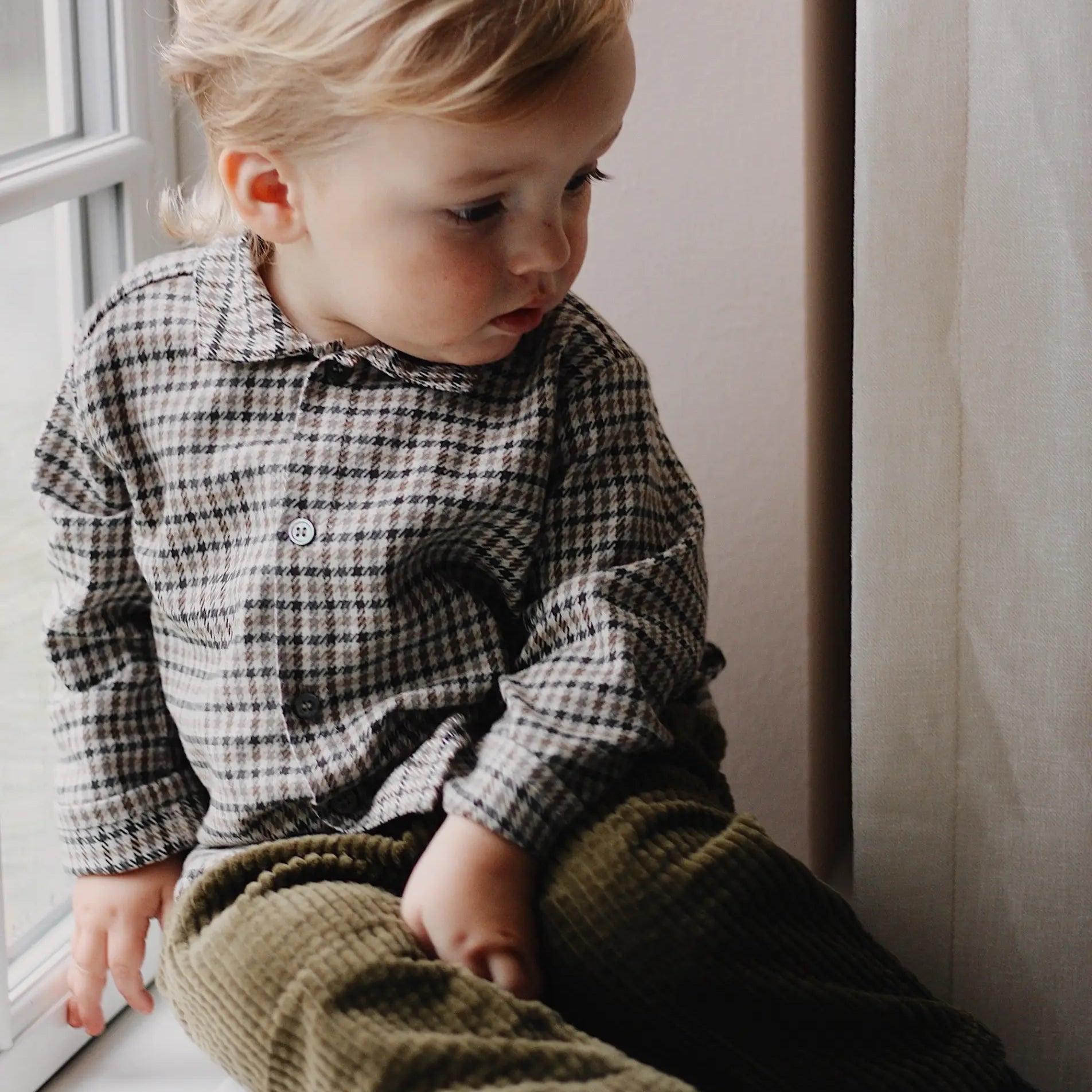 Lalaby knitted Alpha shoes for babies in storm grey cashmere