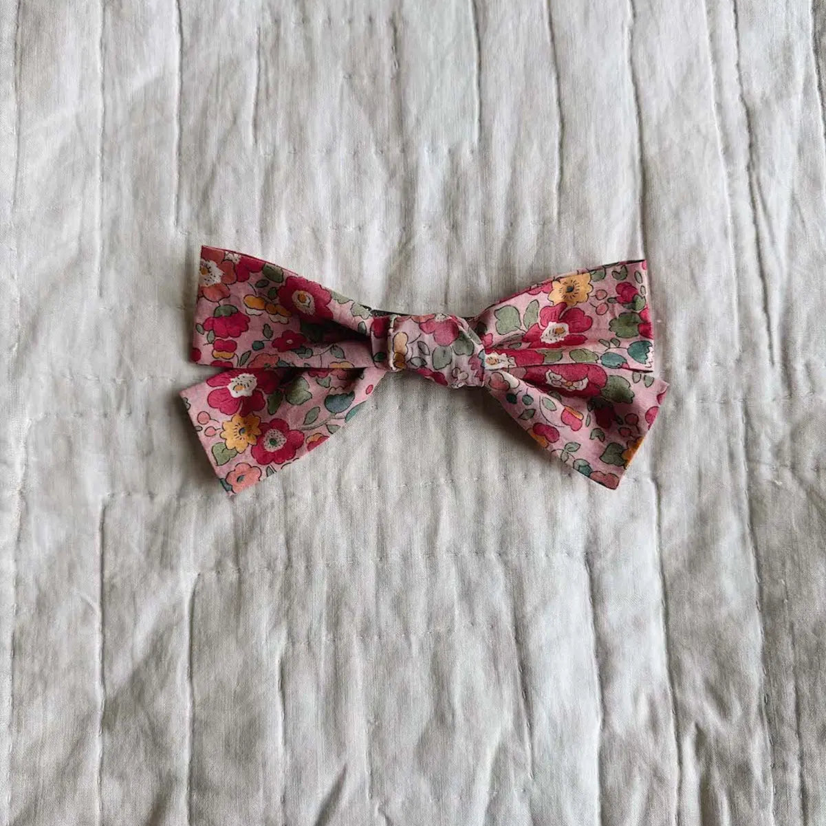 Lalaby Big hair bow for kids in berry betsy pink liberty organic cotton