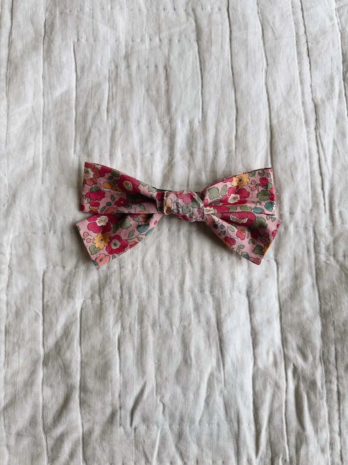 Lalaby Big hair bow for kids in berry betsy pink liberty organic cotton