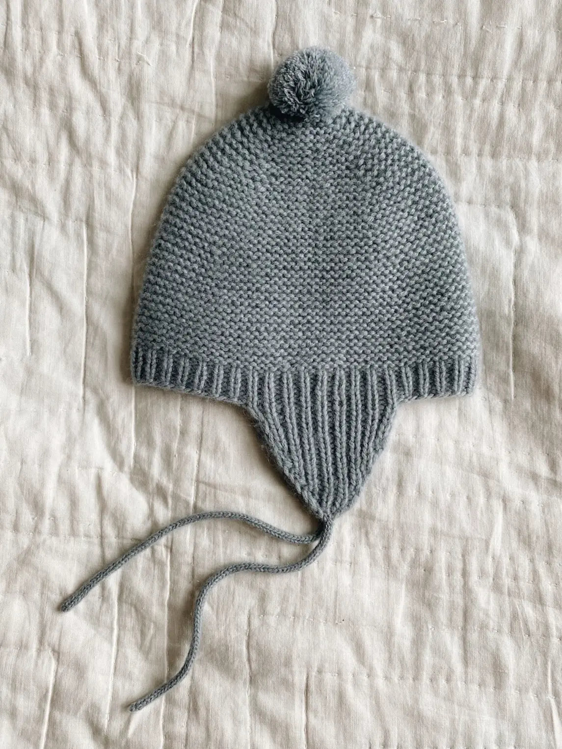 Lalaby knitted Bobo hat for babies in dove blue cashmere