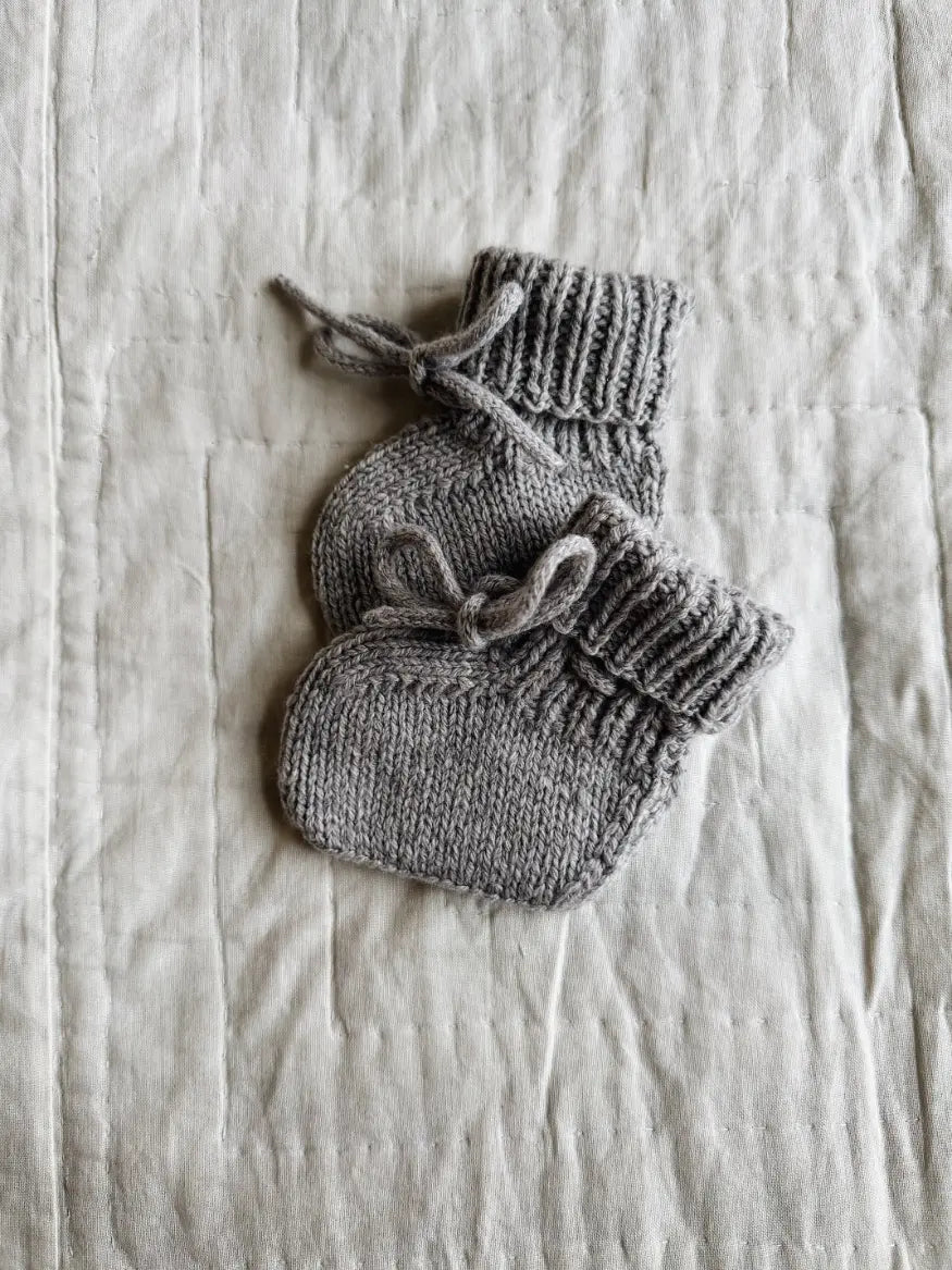 Lalaby knitted Cony shoes for babies in a grey baby wool, yak and cashnere blend