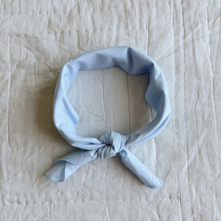 Lalaby Eddie scarf in a sky blue color, made from organic cotton, for both babies, kids and adults