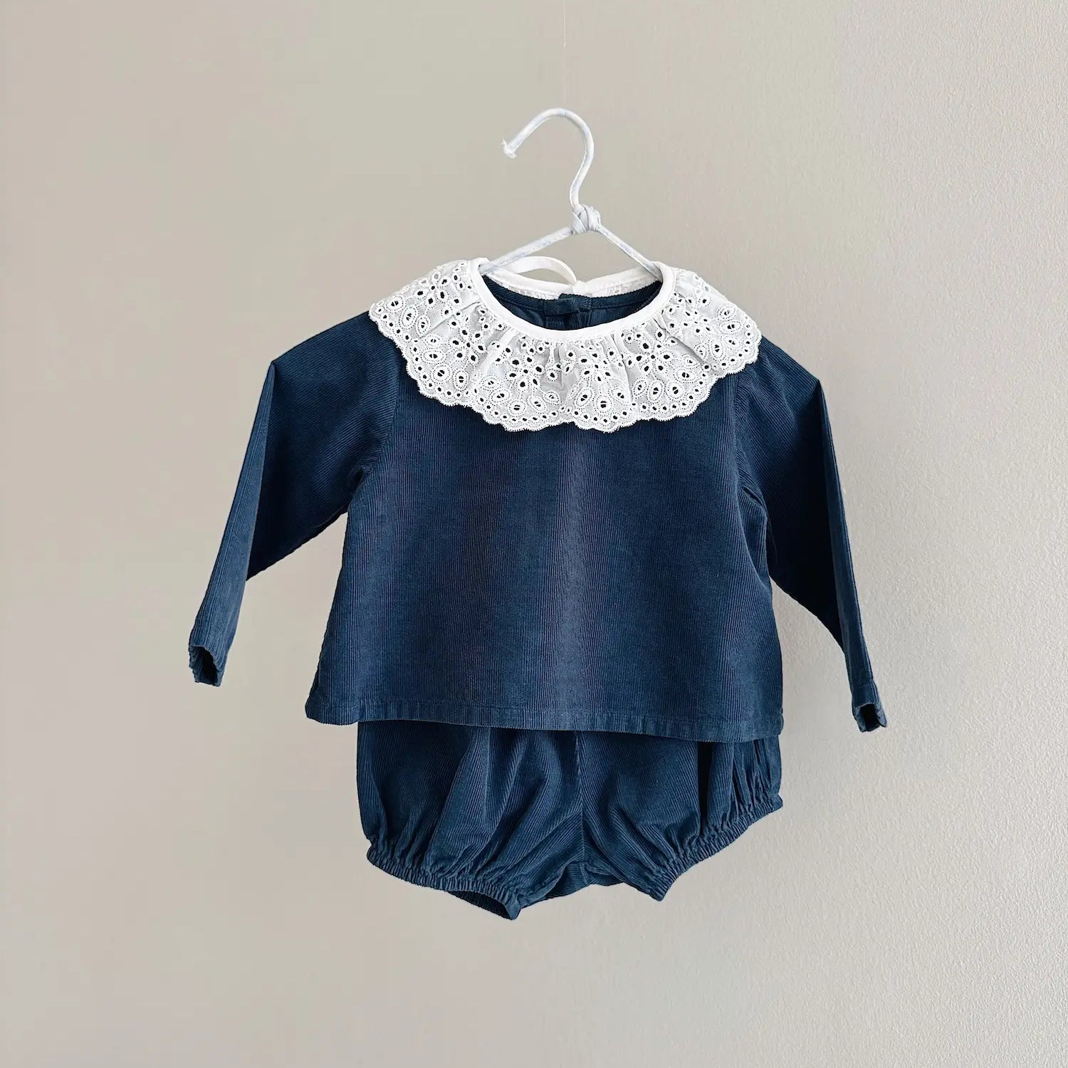 Lalaby Lucy set for babies in whale blue cotton baby cord
