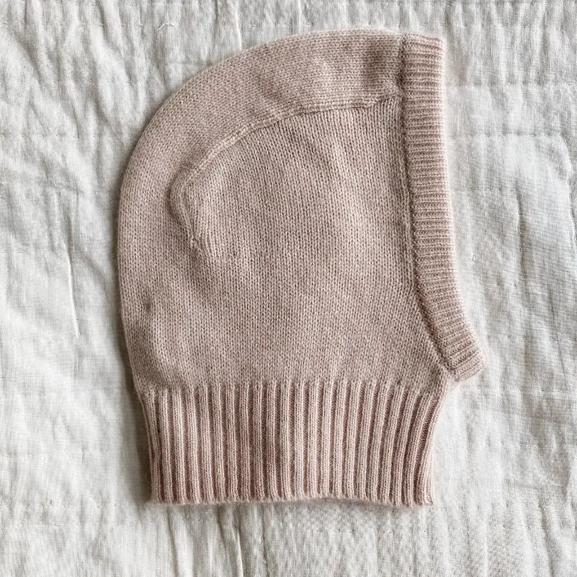 Lalaby Mio balaclava for babies and kids in powder pink cashmere