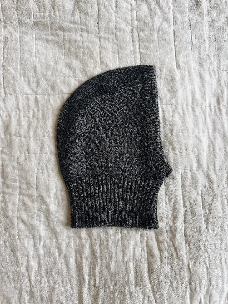 Lalaby Mio balaclava for babies and kids in storm grey cashmere