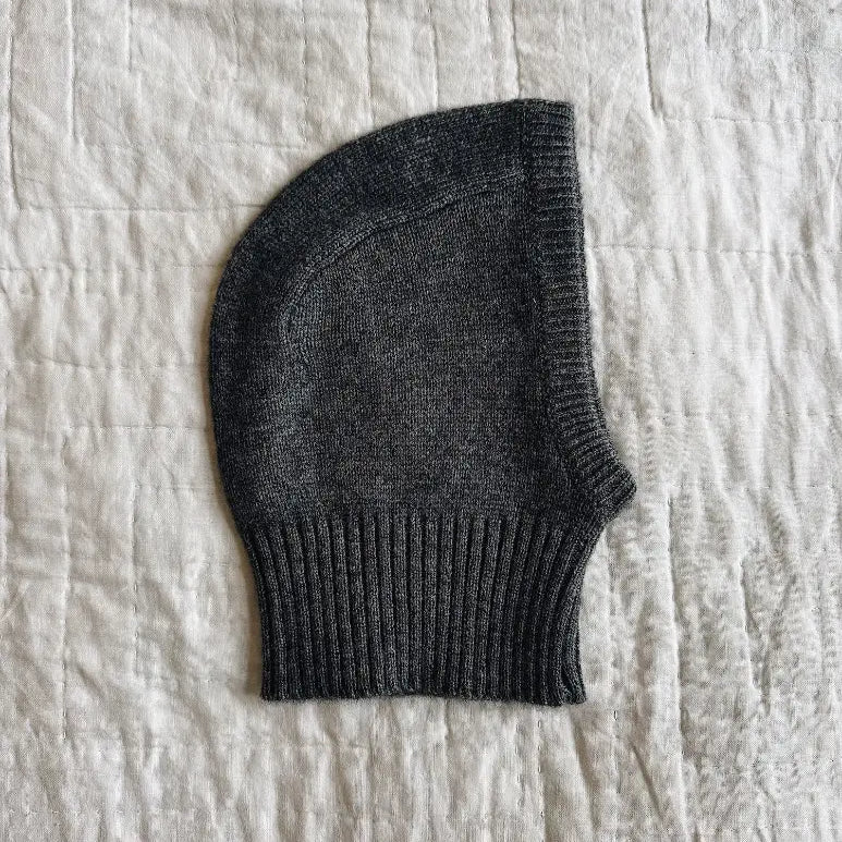 Lalaby Mio balaclava for babies and kids in storm grey cashmere