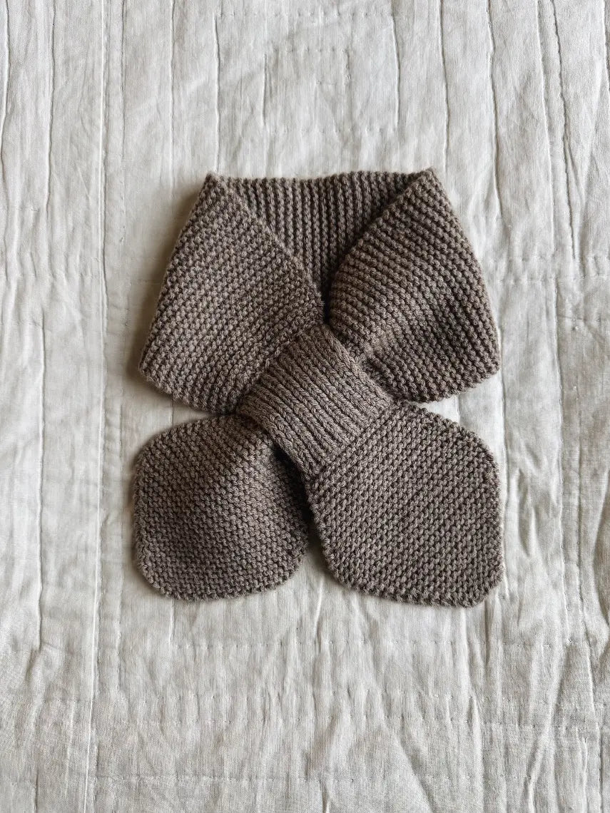 Lalaby Rita scarf for kids in toast brown cashmere