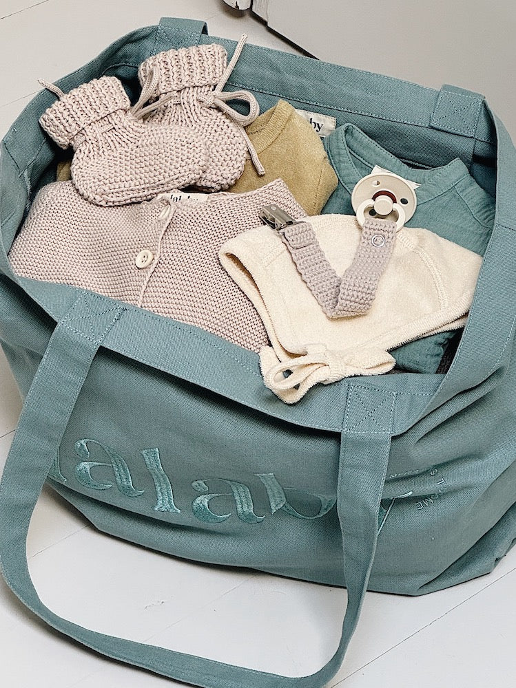 Lalaby Toto tote bag in a pool blue color, made from organic cotton, for everyday use