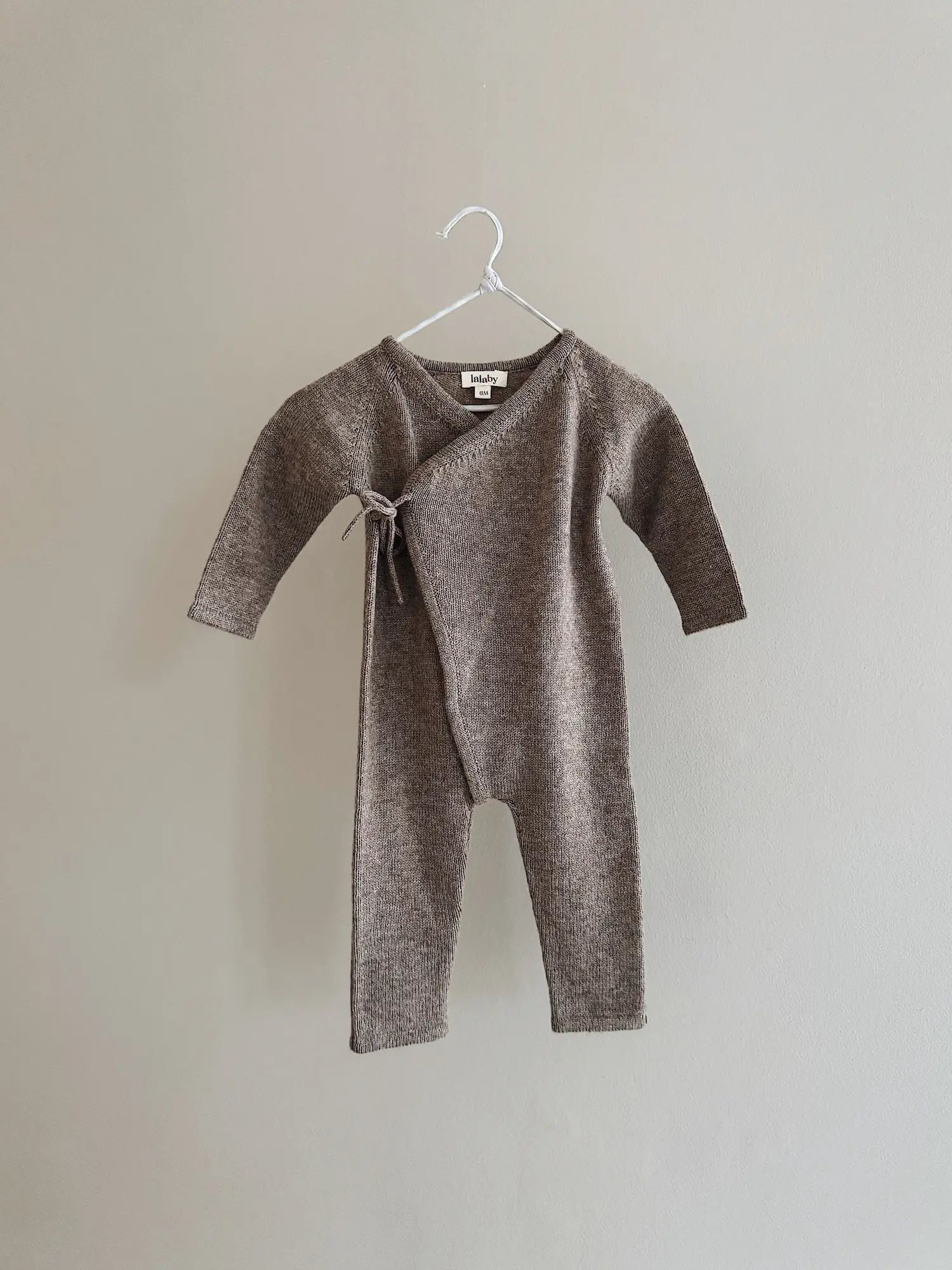 Lalaby Uma jumpsuit for babies in toast brown cashmere