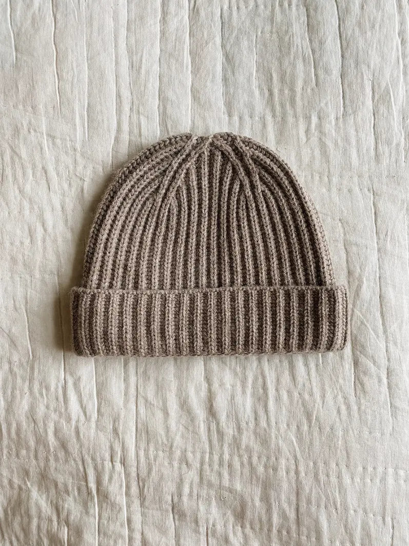 Lalaby Woody beanie for kids and adults in toast brown cashmere