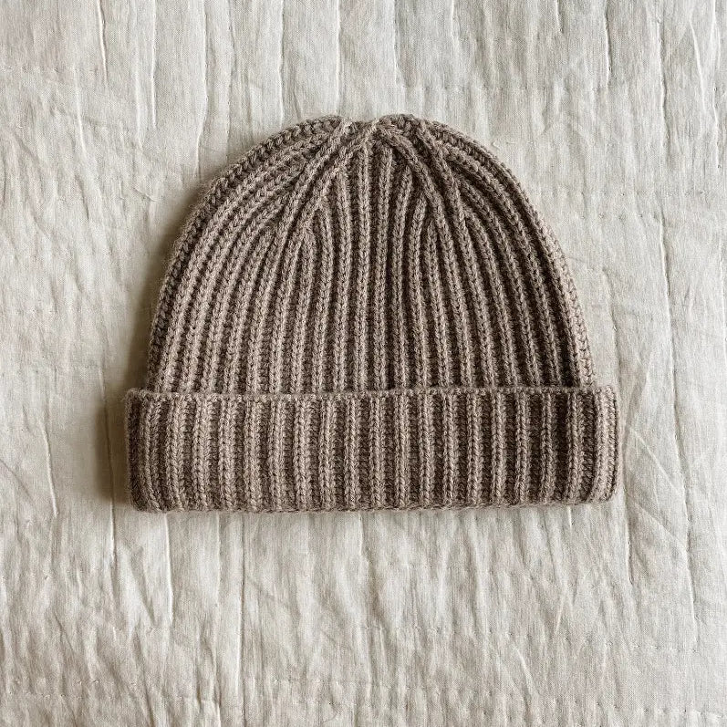 Lalaby Woody beanie for kids and adults in toast brown cashmere