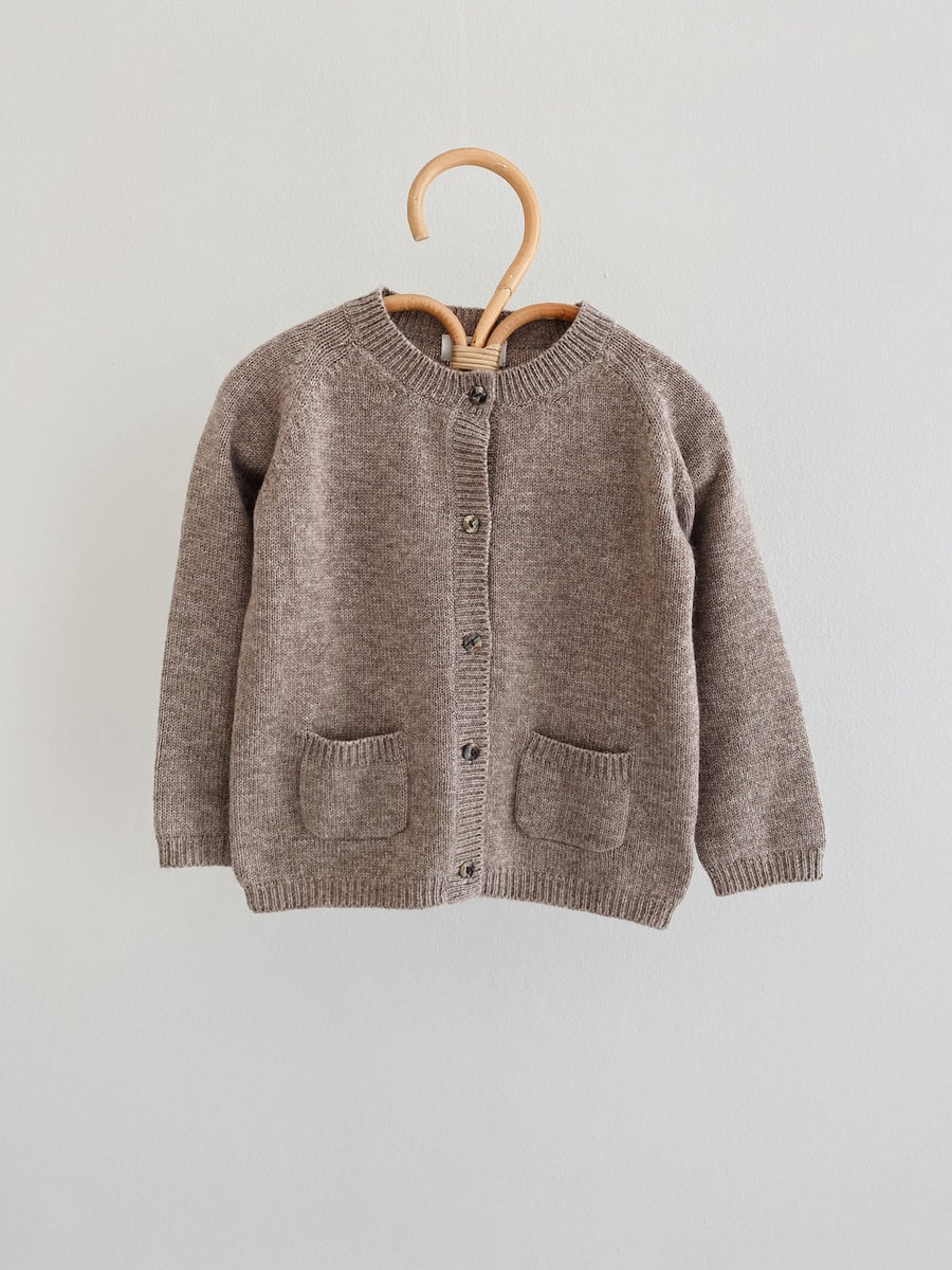 Bobbie cardigan toast (baby)