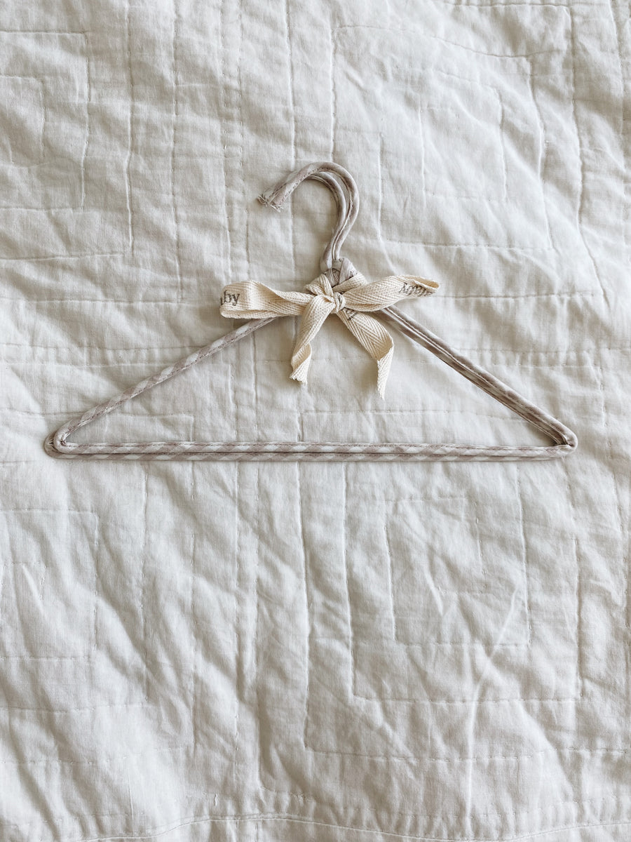 Hangers 2-pack beige gingham