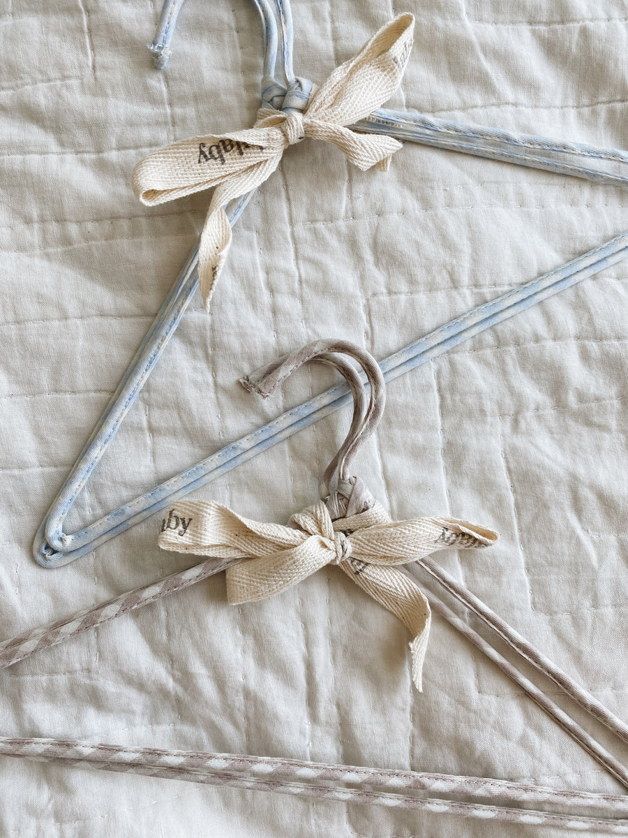 Hangers 2-pack beige gingham