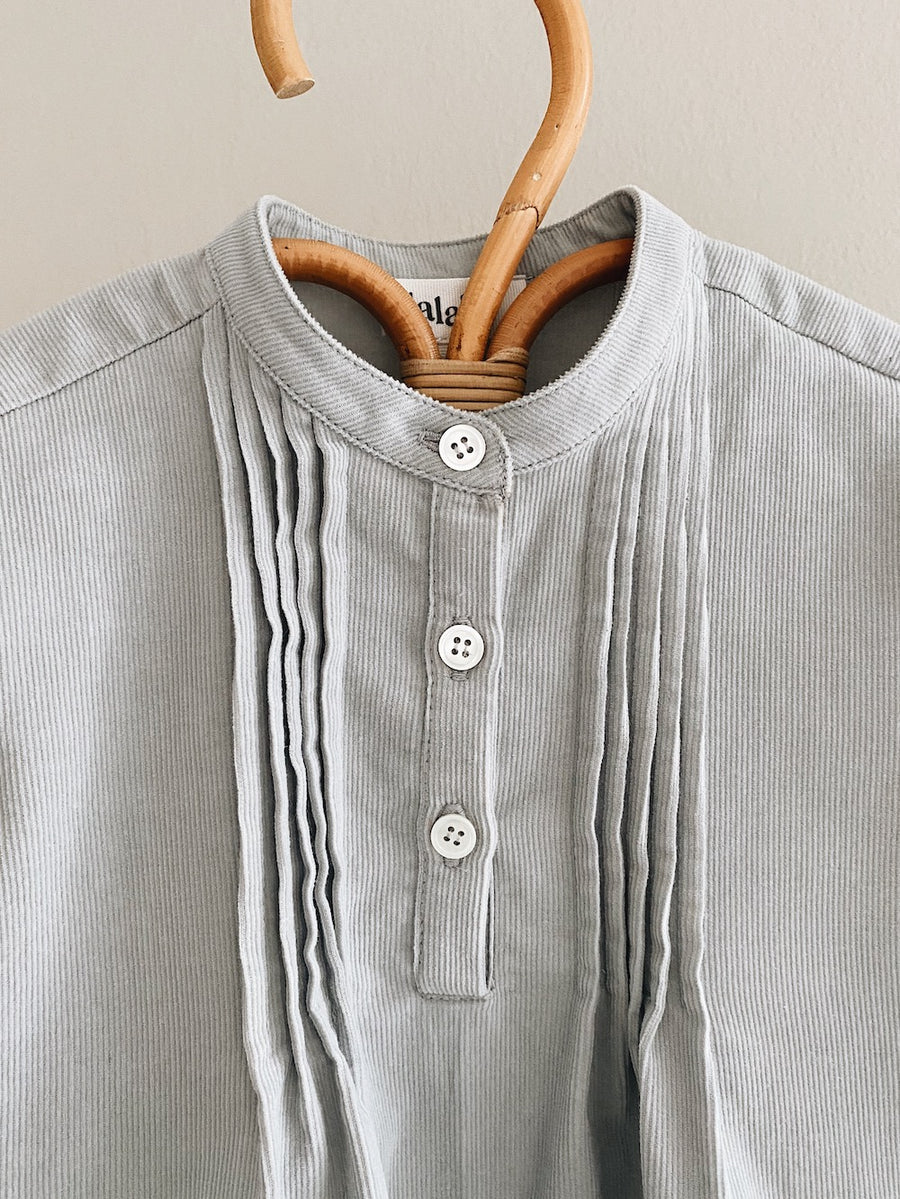 Mimi shirt barely blue