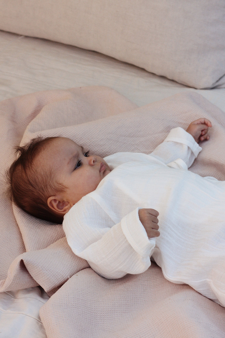 Iris onesie natural white