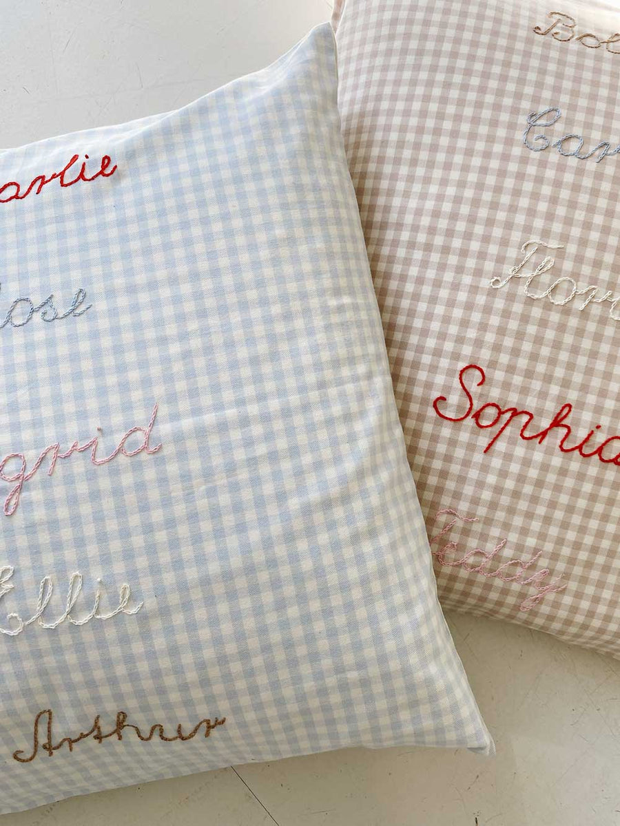 Classic baby bedding beige gingham - lalaby.com