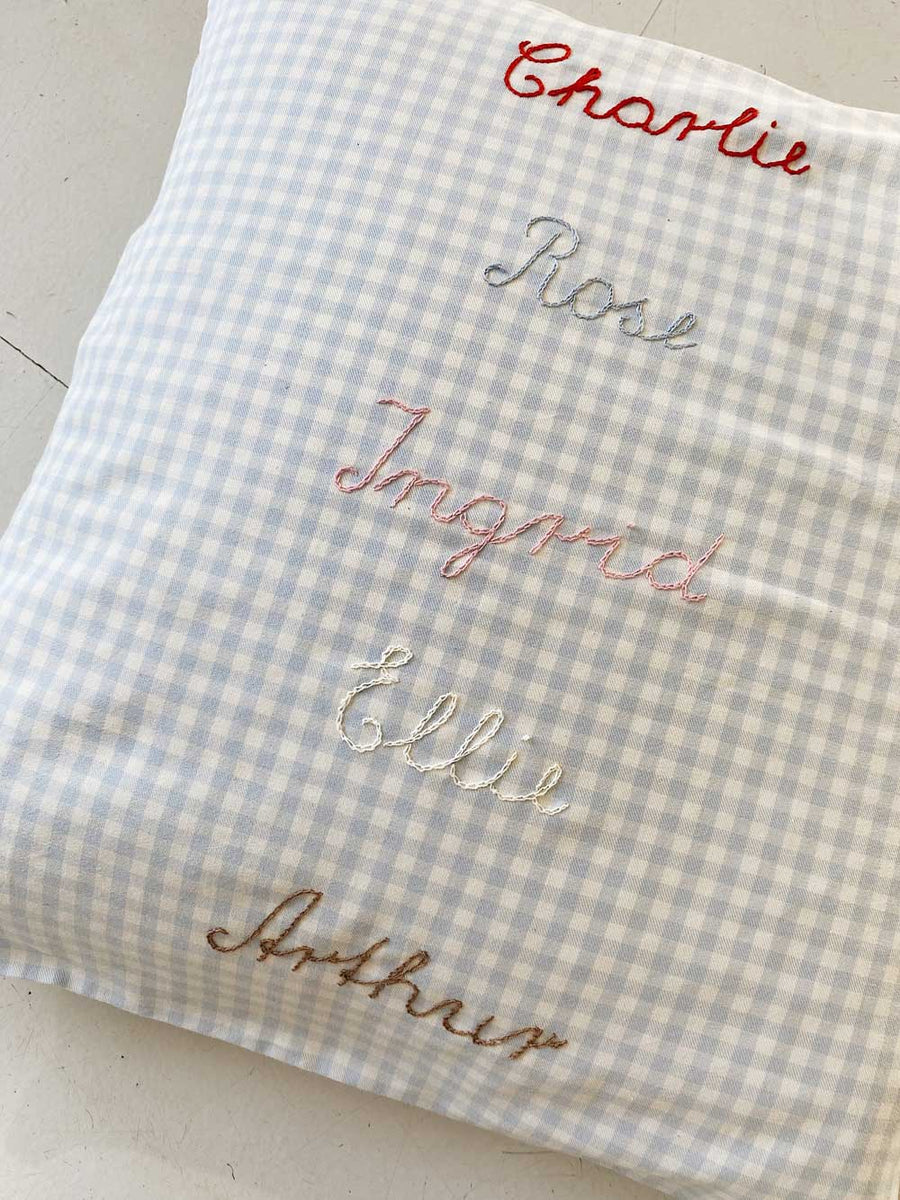 Classic baby bedding blue gingham - lalaby.com