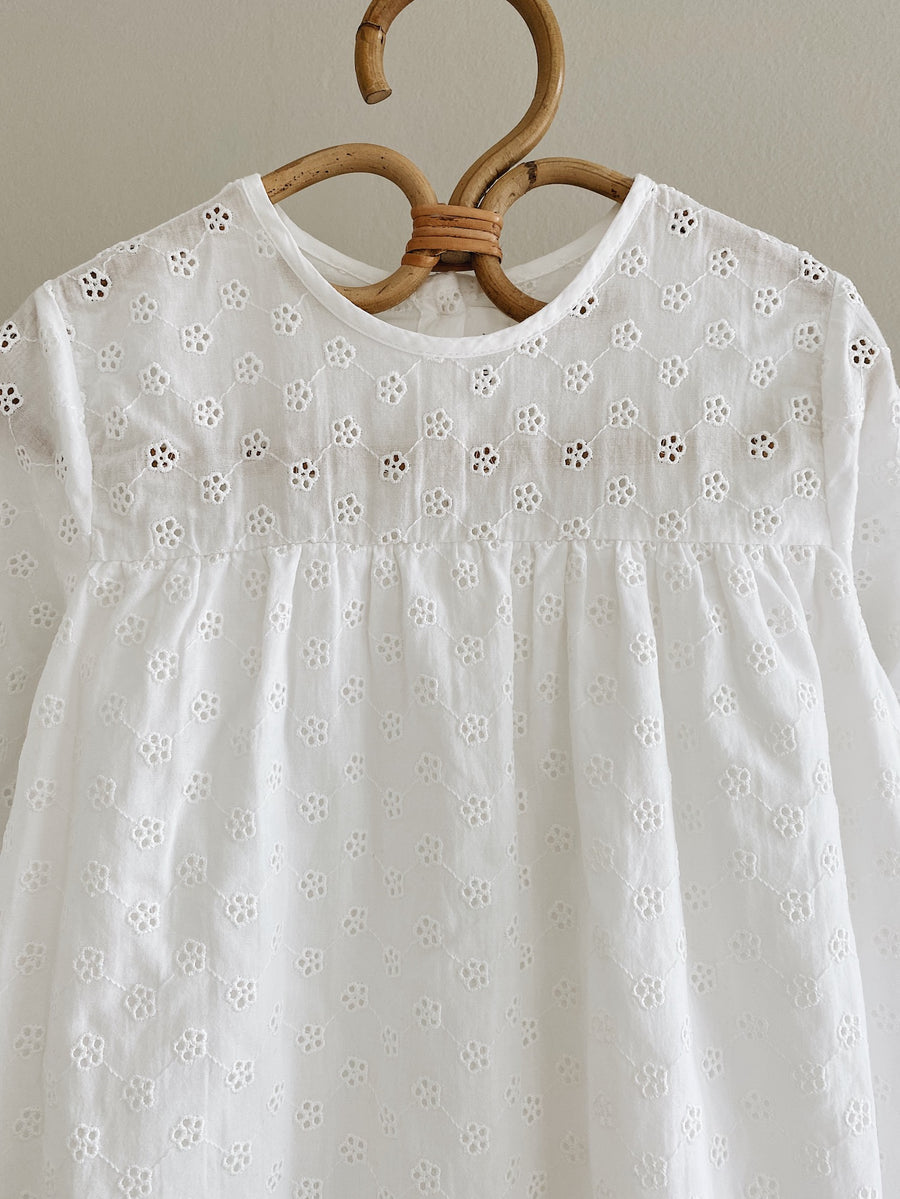 Lilou dress broderie anglaise