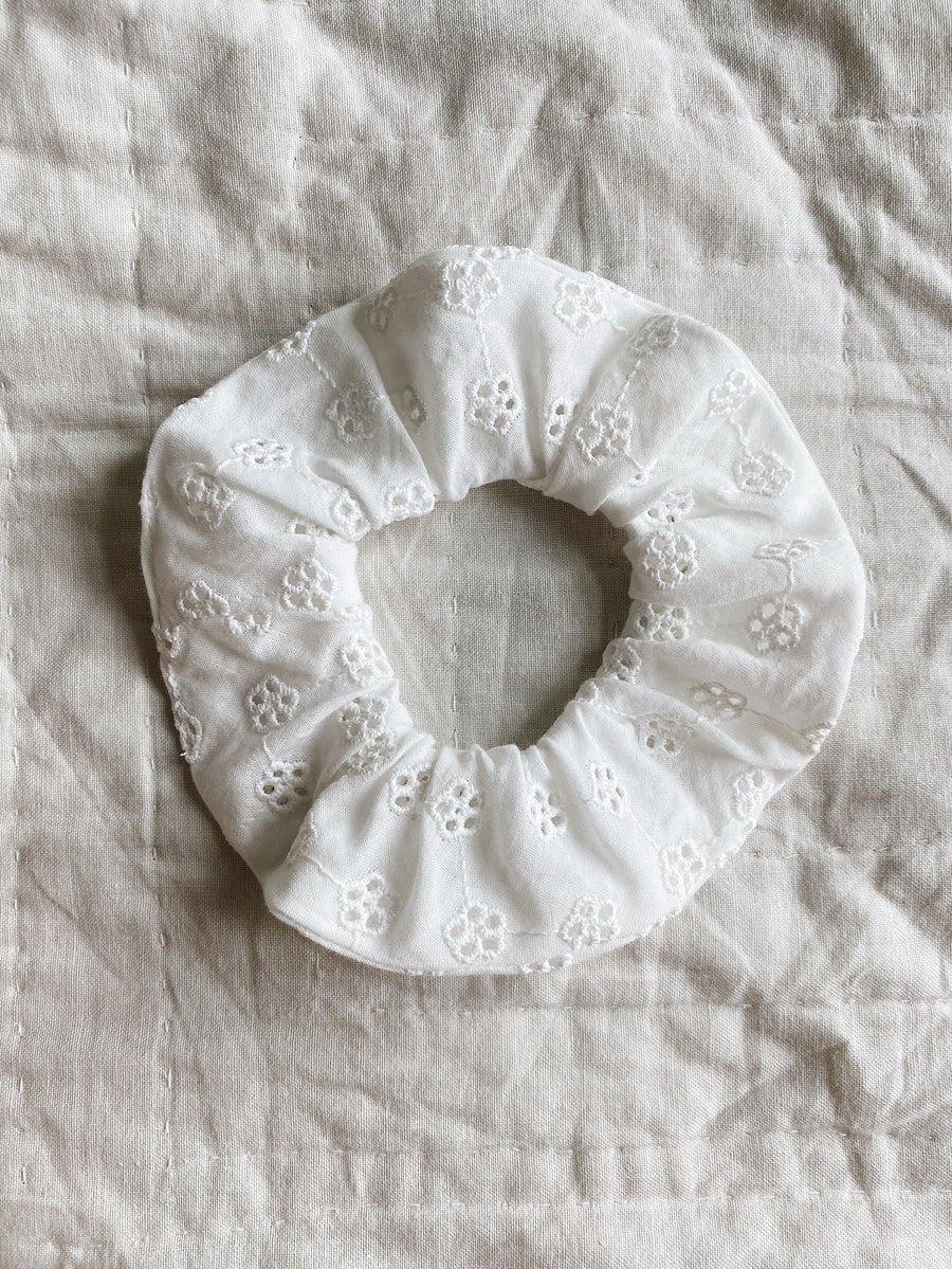 Scrunchie broderi anglaise